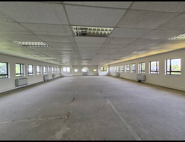 313M² OFFICE TO LET IN HYDE PARK